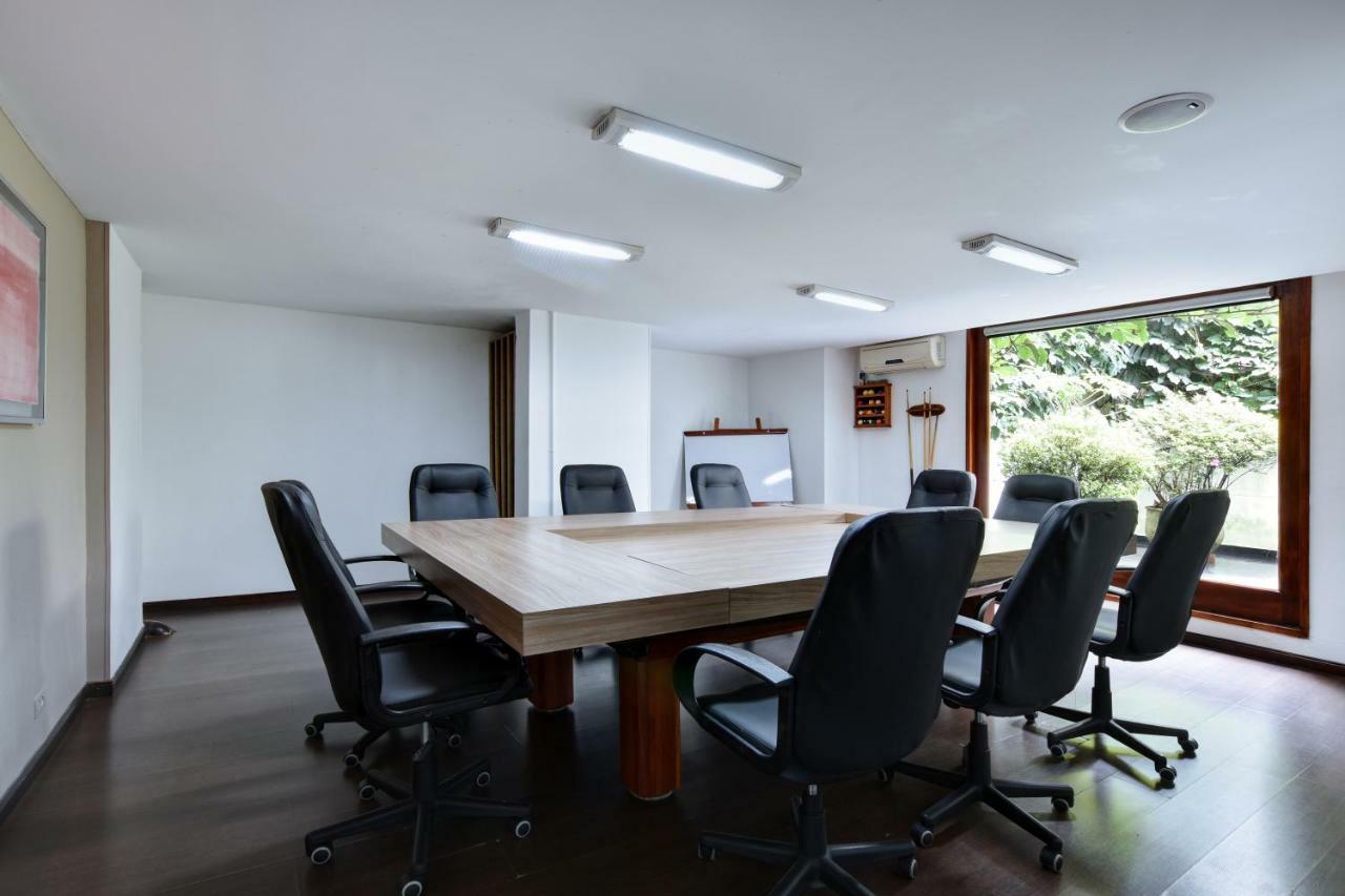 Cyan Suites Poblado By Mde Bnb Medellín Extérieur photo